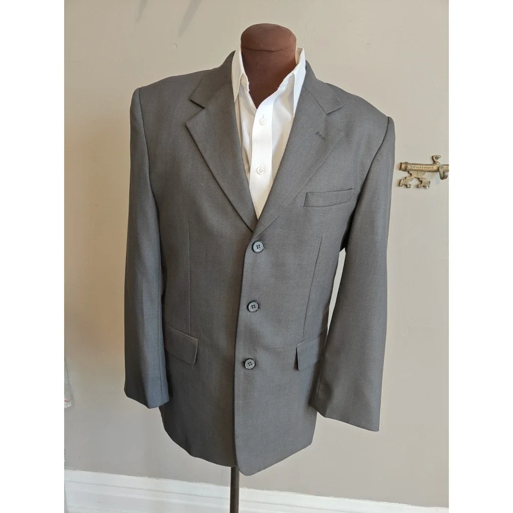 Fendi Mens Sports Coat 36R Gray Chalk Stripe Made in Italy 3 Button Jacket